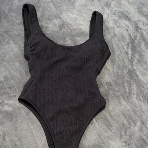 Xs bathing suit never worn